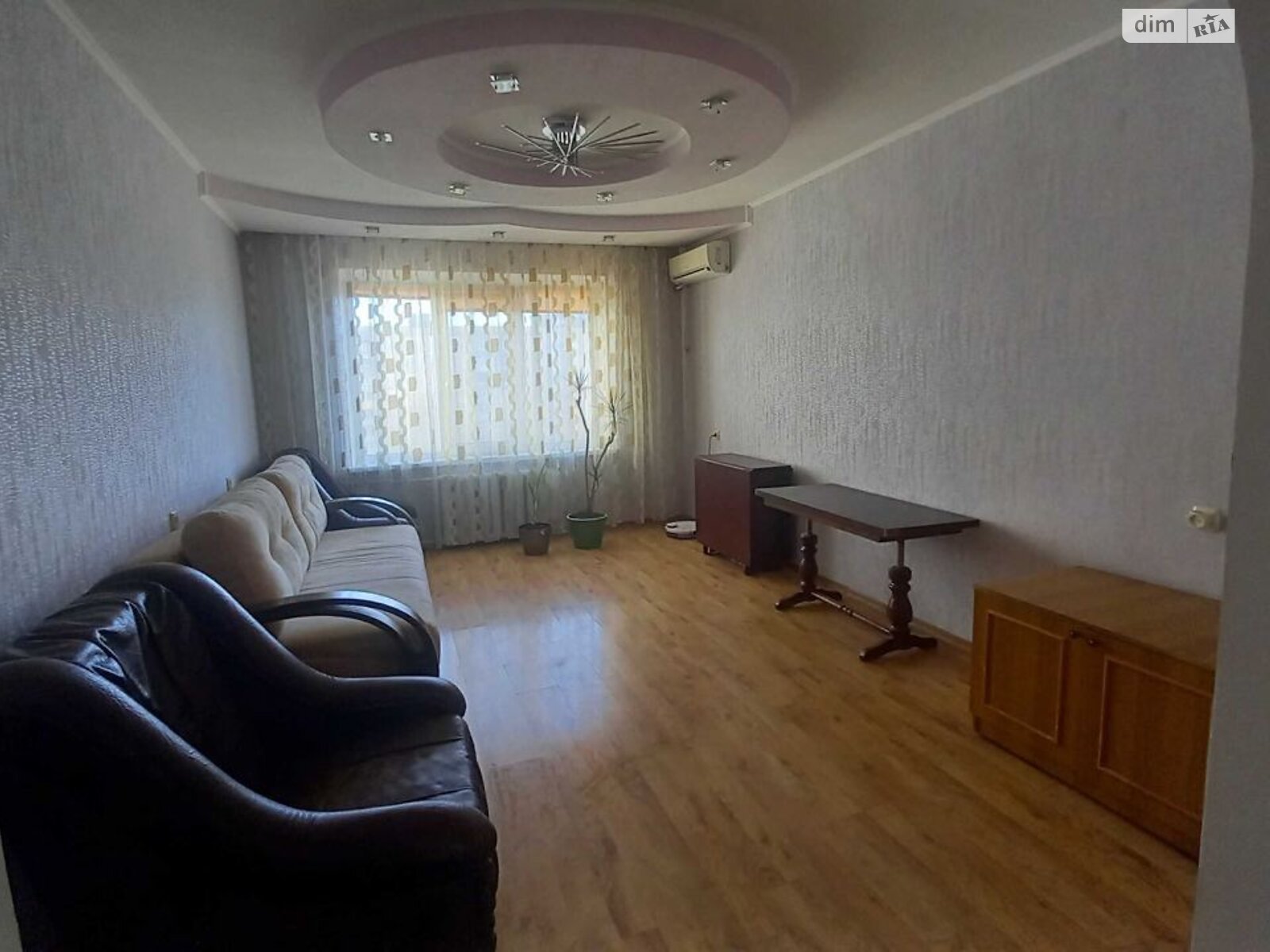 Продаж трикімнатної квартири в Дніпрі, на вул. Янтарна 73 корпус 5, фото 1 Продаж трикімнатної квартири в Дніпрі, на вул. Янтарна 73 корпус 5, фото 1
