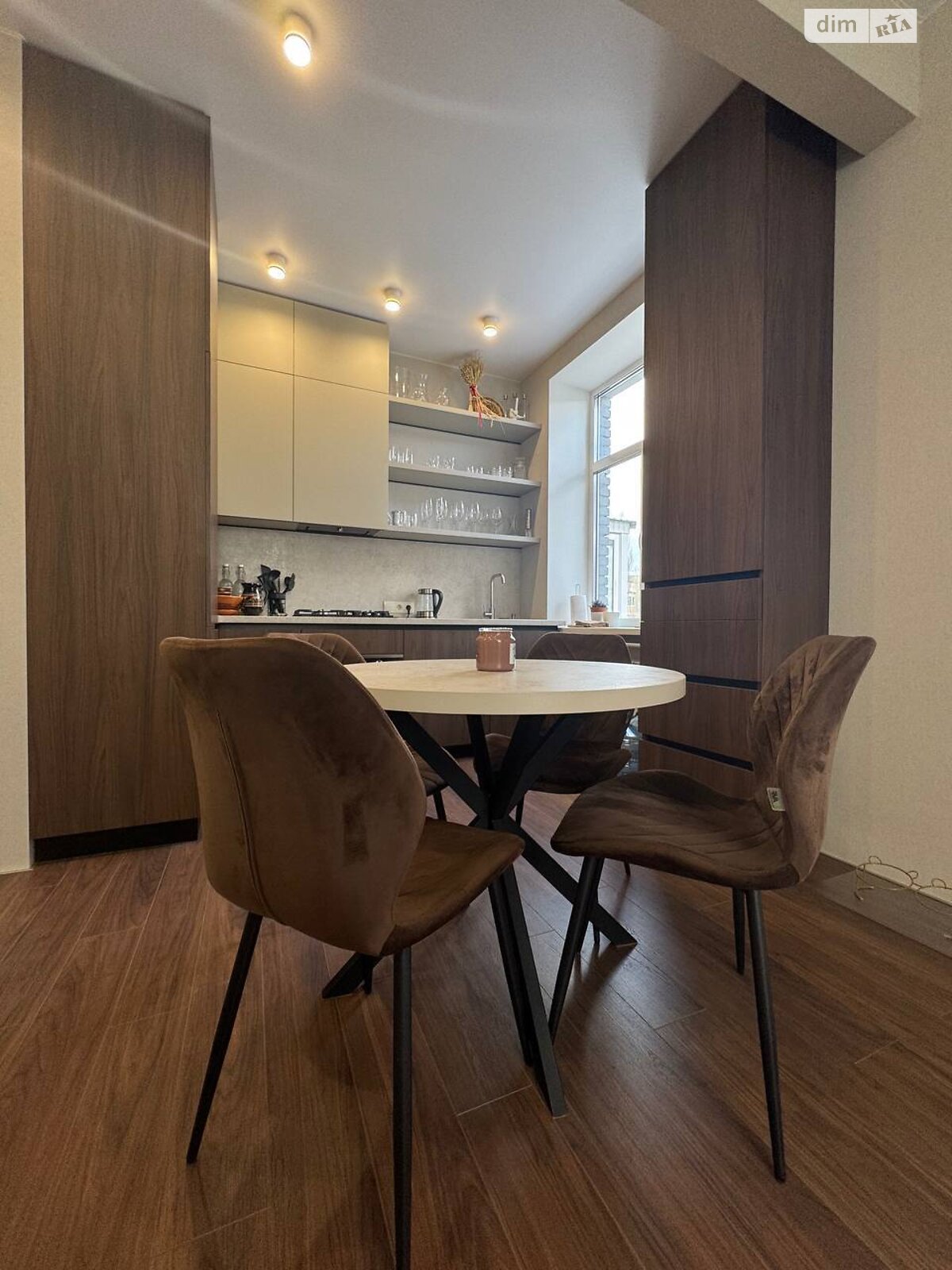 Продажа двухкомнатной квартиры в Днепре, на просп. Яворницкого Дмитрия 82, фото 1 Продажа двухкомнатной квартиры в Днепре, на просп. Яворницкого Дмитрия 82, фото 1