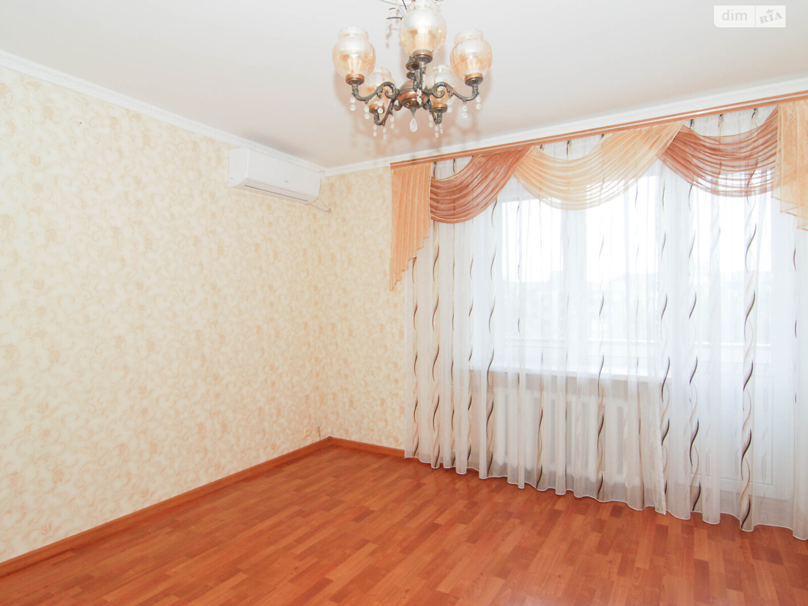 Продажа трехкомнатной квартиры в Днепре, на ул. Галицкого Данилы 7, район Западный фото 1 Продажа трехкомнатной квартиры в Днепре, на ул. Галицкого Данилы 7, район Западный фото 1