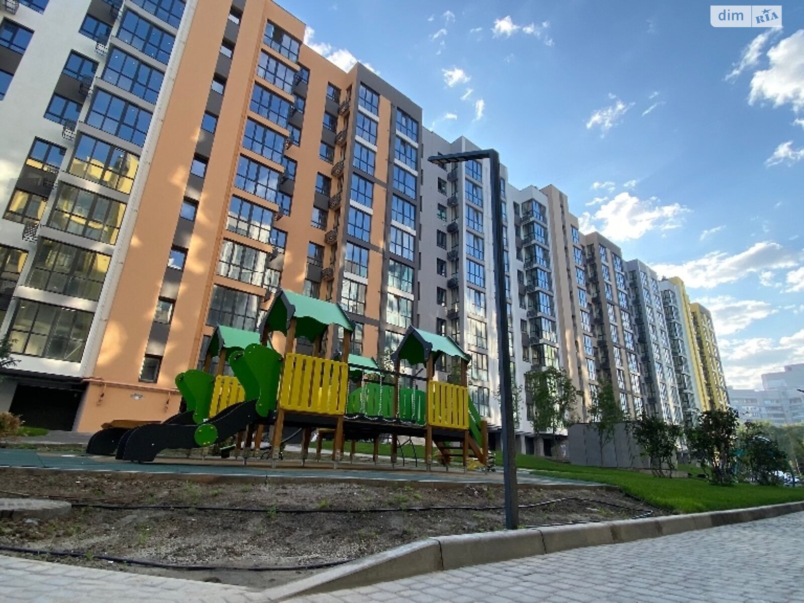 Продажа трехкомнатной квартиры в Днепре, на шоссе Запорожское 32, фото 1