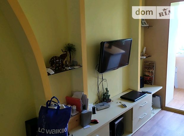 Продажа трехкомнатной квартиры в Каменском, на ул. Медицинская 6 район Заводской фото 1 Продажа трехкомнатной квартиры в Каменском, на ул. Медицинская 6 район Заводской фото 1