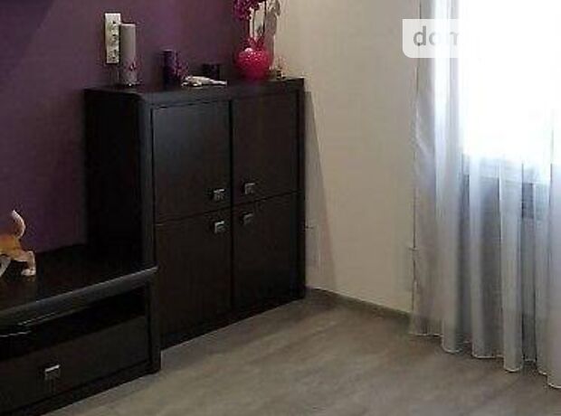 Продаж однокімнатної квартири в Дніпропетровську на вул. Юних Ленінців район 12 квартал фото 1 Продаж однокімнатної квартири в Дніпропетровську на вул. Юних Ленінців район 12 квартал фото 1