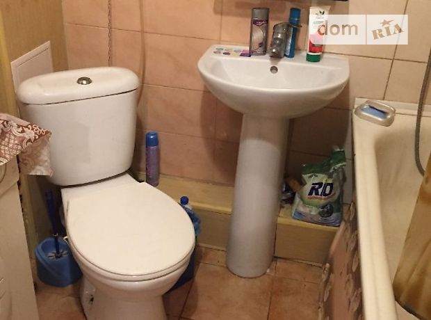 Продажа квартиры, 3 ком., Днепропетровск, р‑н. Амур-Нижнеднепровский, Березинская улица, дом 12 Продажа квартиры, 3 ком., Днепропетровск, р‑н. Амур-Нижнеднепровский, Березинская улица, дом 12