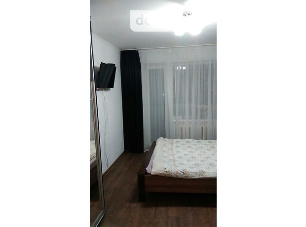 Продажа трехкомнатной квартиры в Днепропетровске, на шоссе Донецкое район Амур-Нижнеднепровский фото 1 Продажа трехкомнатной квартиры в Днепропетровске, на шоссе Донецкое район Амур-Нижнеднепровский фото 1