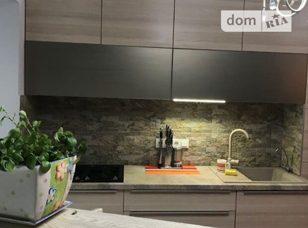 Продаж двокімнатної квартири в Дніпропетровську на вул. Гоголя 4, район Соборний фото 1 Продаж двокімнатної квартири в Дніпропетровську на вул. Гоголя 4, район Соборний фото 1