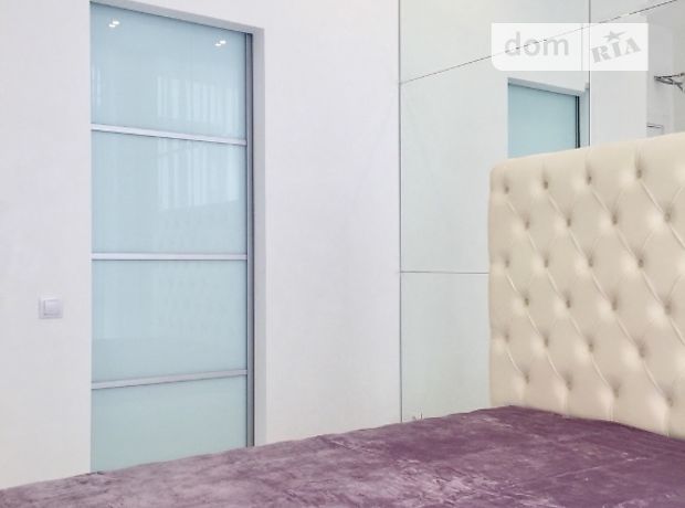 Продажа квартиры, 3 ком., Днепропетровск, р‑н. Соборный, Симферопольская улица, дом 2Л Продажа квартиры, 3 ком., Днепропетровск, р‑н. Соборный, Симферопольская улица, дом 2Л