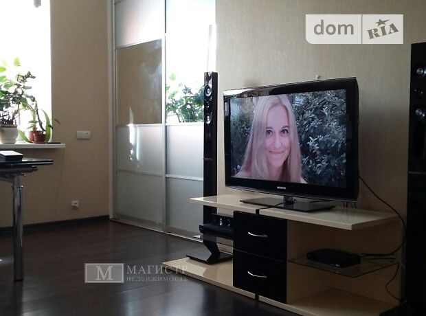 Продажа квартиры, 3 ком., Днепропетровск, р‑н. Центральный, XXII Партсъезда улица, дом 50 Продажа квартиры, 3 ком., Днепропетровск, р‑н. Центральный, XXII Партсъезда улица, дом 50