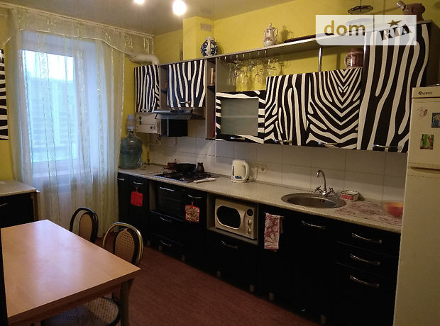 Продаж трикімнатної квартири в Дніпропетровську на вул. 8-го Березня район Ювілейне фото 1 Продаж трикімнатної квартири в Дніпропетровську на вул. 8-го Березня район Ювілейне фото 1