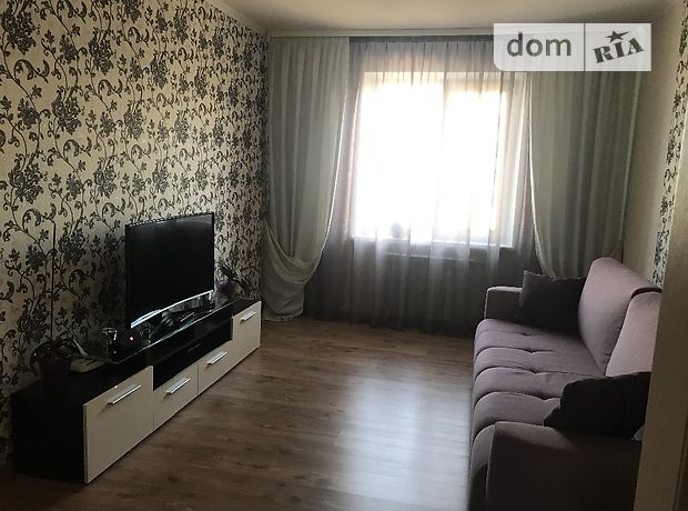 Продажа трехкомнатной квартиры в Днепропетровске на 8 Марта 30, район Юбилейное, фото 1 Продажа трехкомнатной квартиры в Днепропетровске на 8 Марта 30, район Юбилейное, фото 1