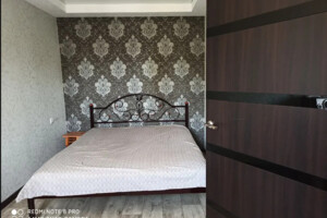 Продажа трехкомнатной квартиры в Доброполье, на ул. Луганского 29, район Доброполье фото 2
