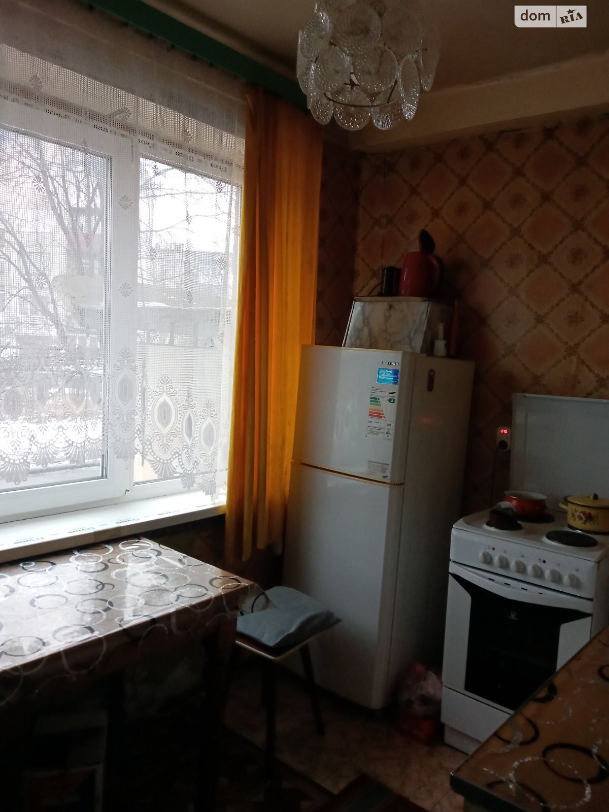 Продажа трехкомнатной квартиры в Доброполье, на Молодежный микрорайон 8, район Доброполье фото 1