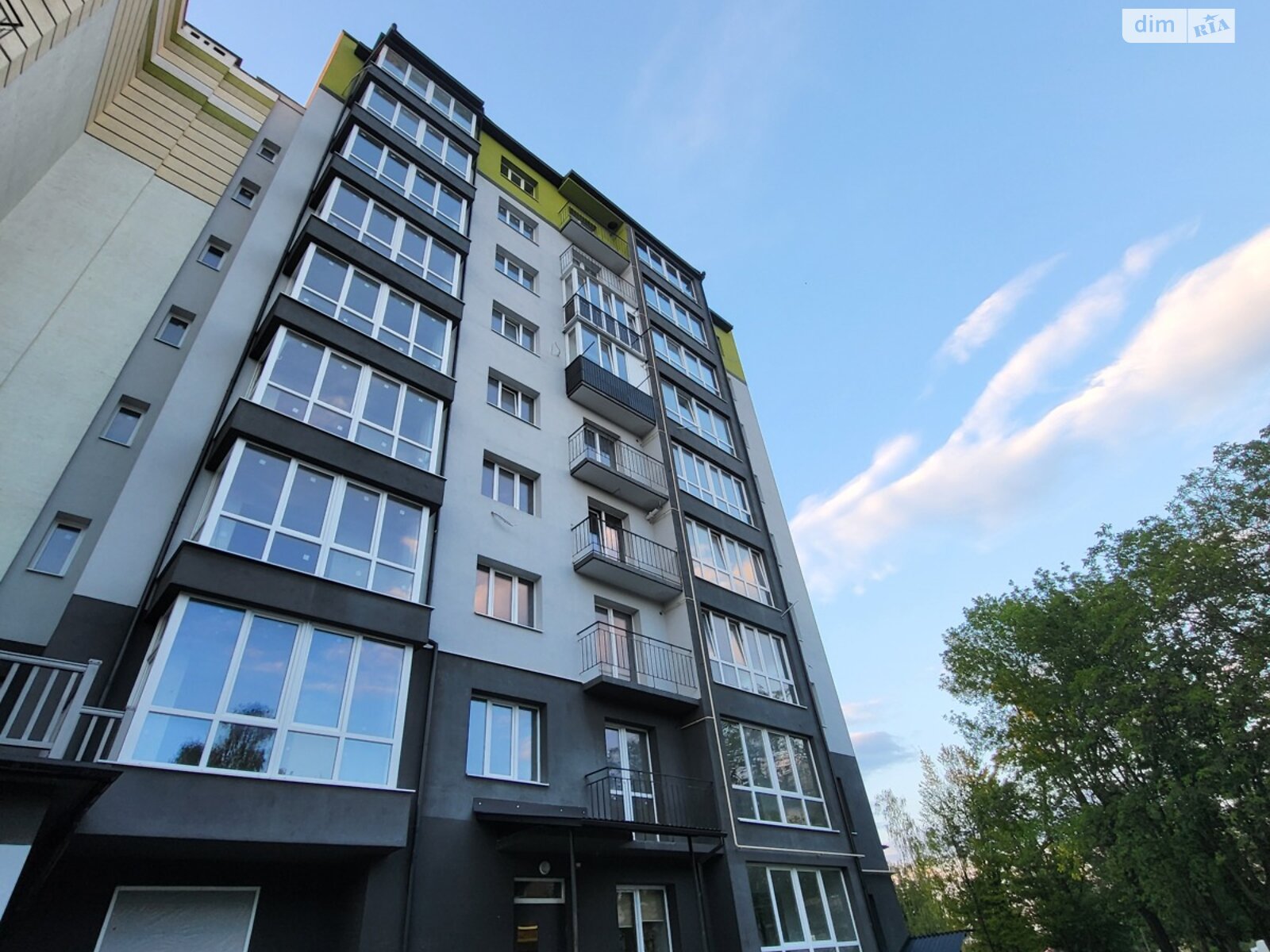 Продажа двухкомнатной квартиры в Долине, на ул. Довбуша 6А, район Долина фото 1 Продажа двухкомнатной квартиры в Долине, на ул. Довбуша 6А, район Долина фото 1