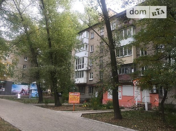 Продажа трехкомнатной квартиры в Донецке, на бул. Шевченко 113, район Автомагазин фото 1