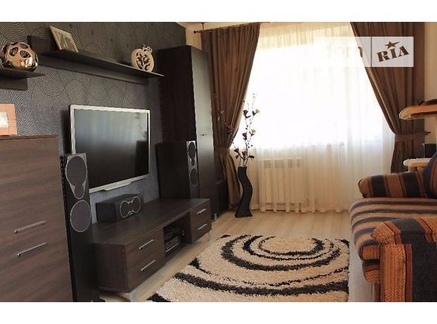 Продажа трехкомнатной квартиры в Донецке,, район Будённовка фото 1