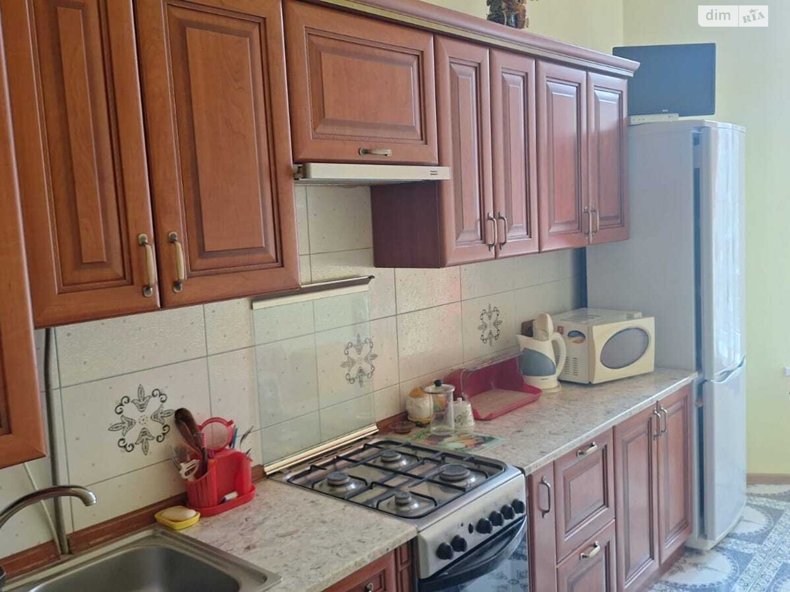 Продажа трехкомнатной квартиры в Дрогобыче, на ул. Адама Мицкевича, фото 1 Продажа трехкомнатной квартиры в Дрогобыче, на ул. Адама Мицкевича, фото 1