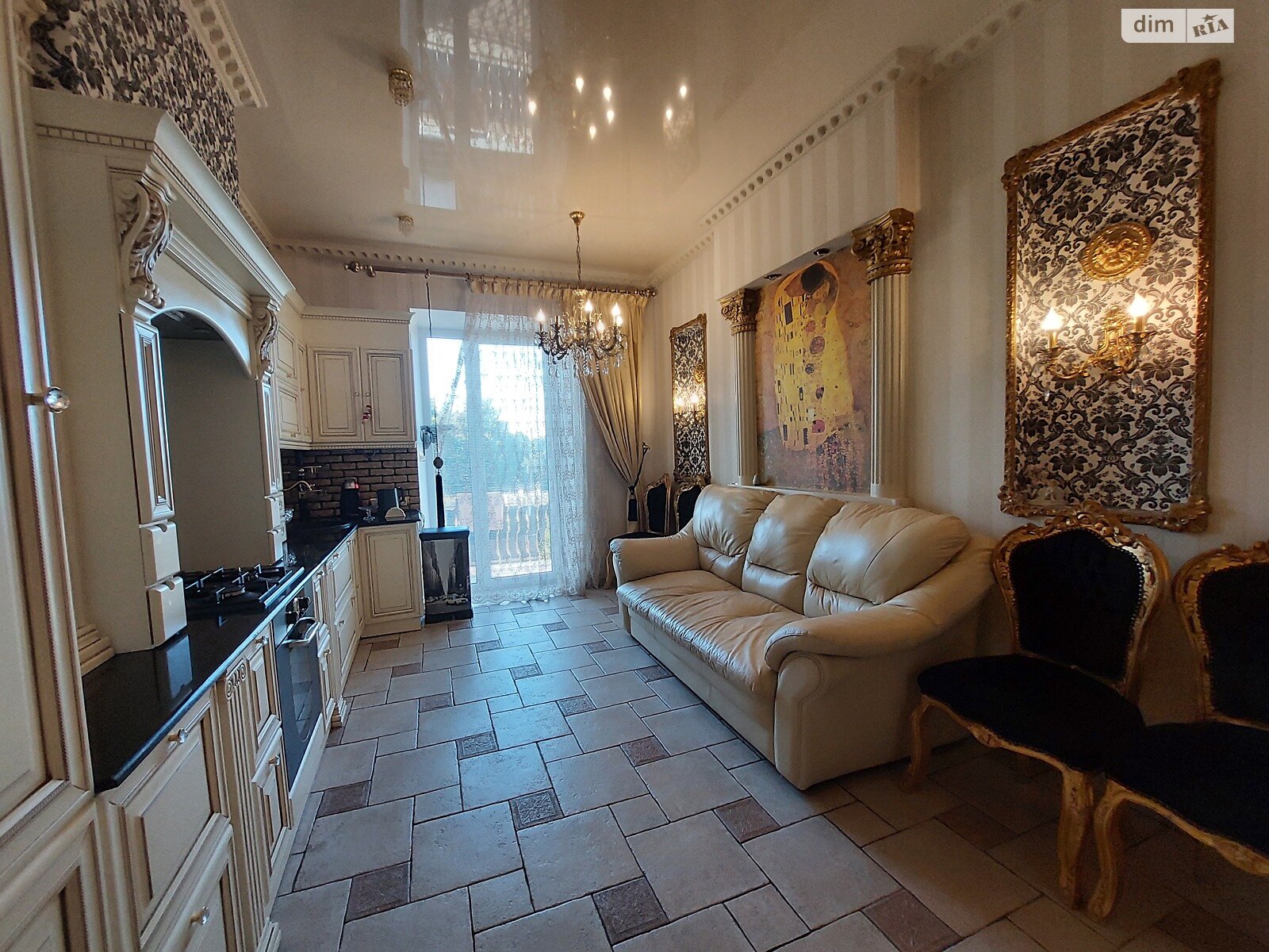 Продажа двухкомнатной квартиры в Дрогобыче, на ул. Адама Мицкевича, район Дрогобыч фото 1 Продажа двухкомнатной квартиры в Дрогобыче, на ул. Адама Мицкевича, район Дрогобыч фото 1