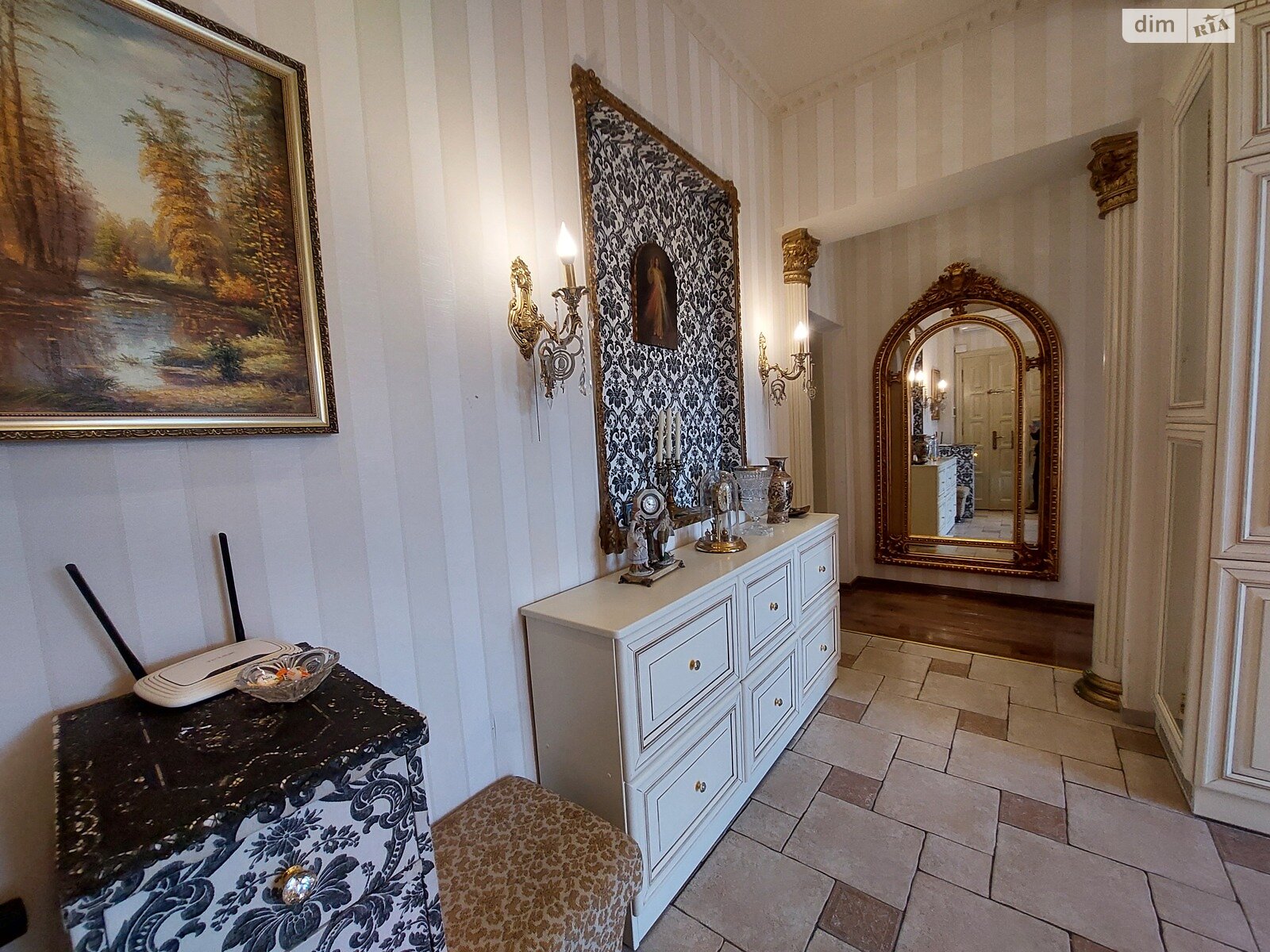 Продажа двухкомнатной квартиры в Дрогобыче, на ул. Адама Мицкевича, район Дрогобыч фото 1 Продажа двухкомнатной квартиры в Дрогобыче, на ул. Адама Мицкевича, район Дрогобыч фото 1