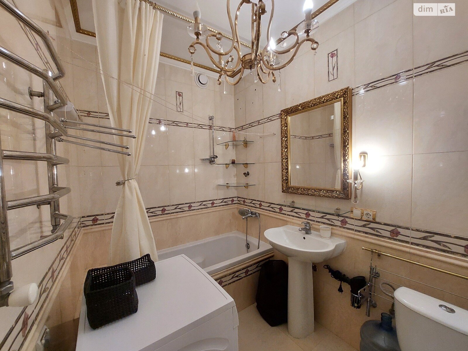 Продажа двухкомнатной квартиры в Дрогобыче, на ул. Адама Мицкевича, район Дрогобыч фото 1 Продажа двухкомнатной квартиры в Дрогобыче, на ул. Адама Мицкевича, район Дрогобыч фото 1