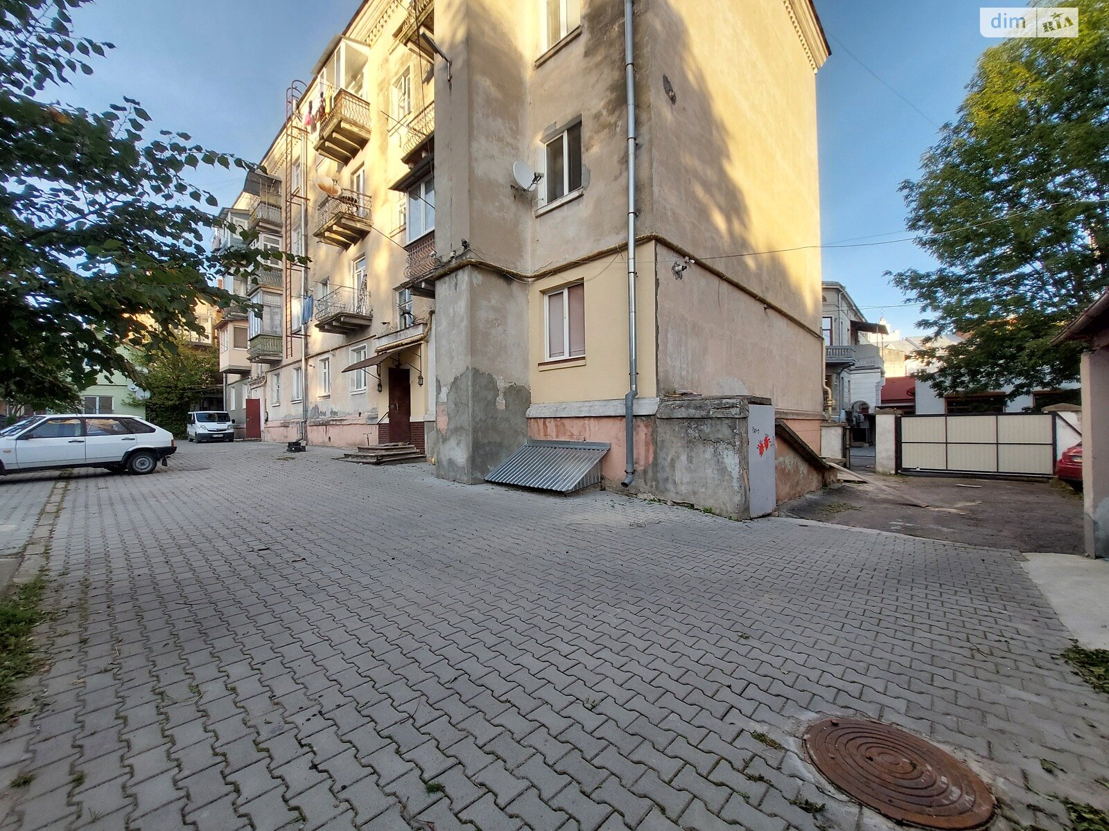 Продажа двухкомнатной квартиры в Дрогобыче, на ул. Адама Мицкевича, район Дрогобыч фото 1 Продажа двухкомнатной квартиры в Дрогобыче, на ул. Адама Мицкевича, район Дрогобыч фото 1