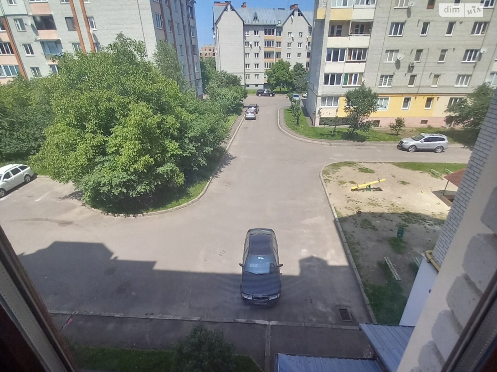 Продажа трехкомнатной квартиры в Дрогобыче, на ул. Коновальца, район Дрогобыч фото 1 Продажа трехкомнатной квартиры в Дрогобыче, на ул. Коновальца, район Дрогобыч фото 1