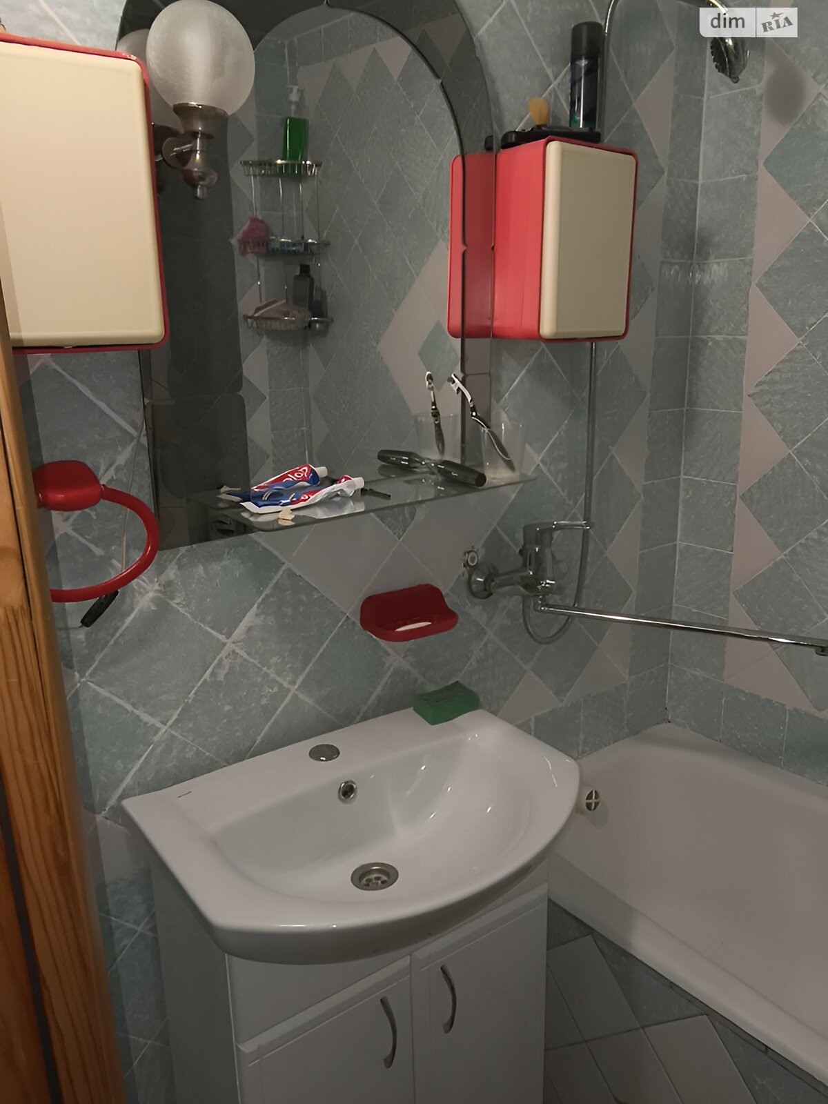Продажа трехкомнатной квартиры в Дрогобыче, на ул. Михаила Старицкого, фото 1 Продажа трехкомнатной квартиры в Дрогобыче, на ул. Михаила Старицкого, фото 1