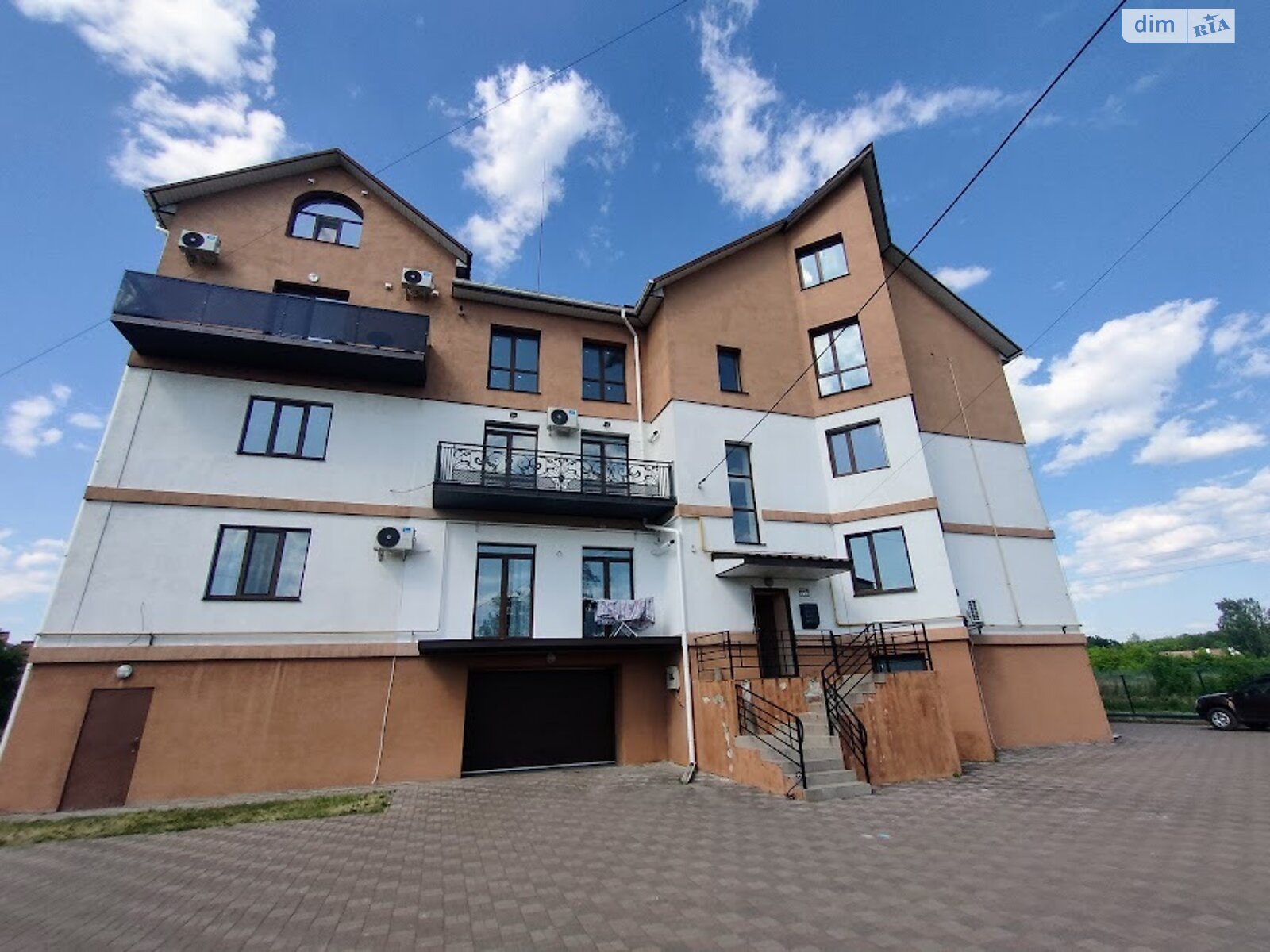 Продажа трехкомнатной квартиры в Дубно, на ул. Михаила Грушевского 55Б, район Дубно фото 1