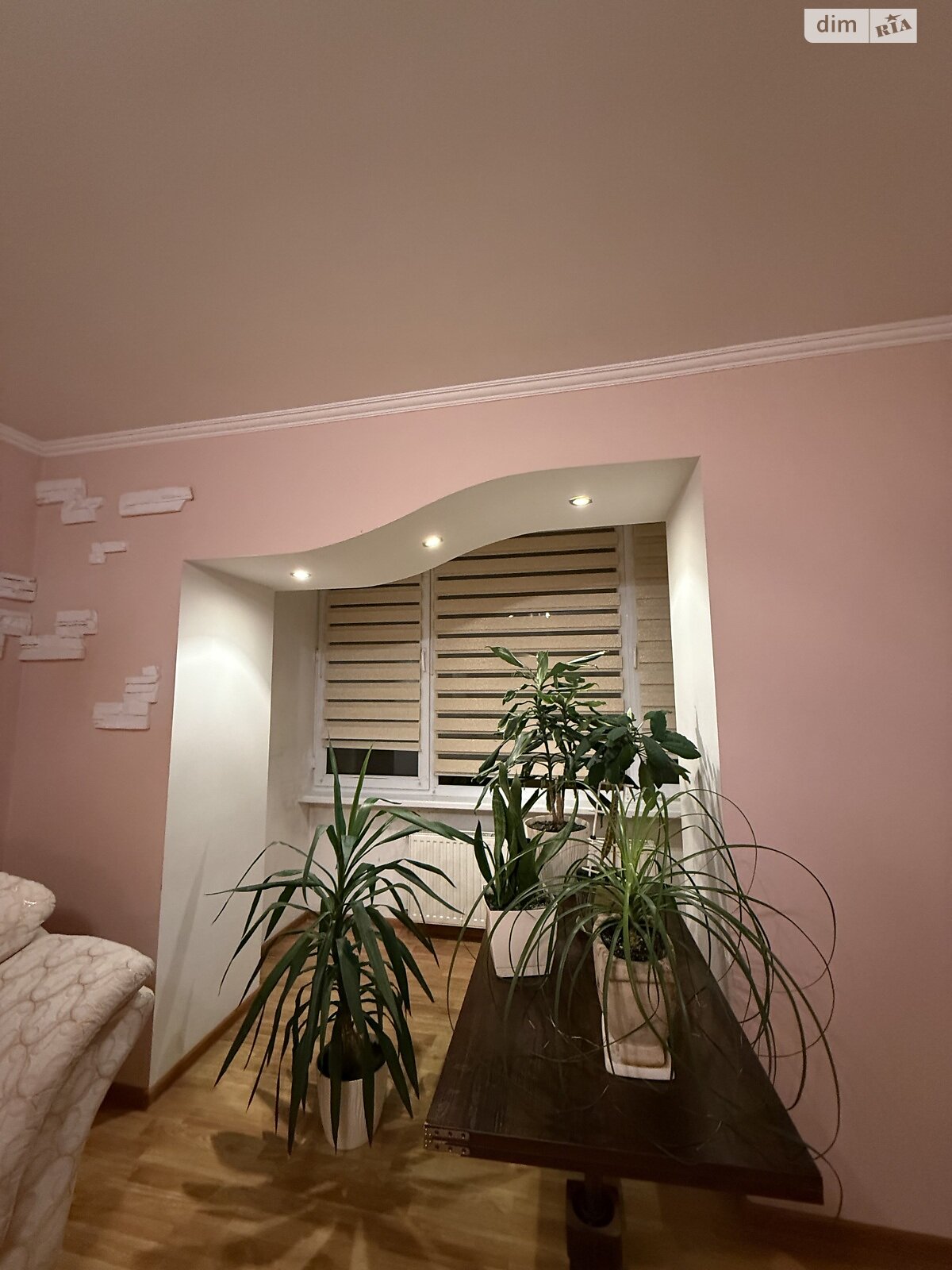 Продажа четырехкомнатной квартиры в Дубно, на ул. Мирогощанская 5, район Дубно фото 1