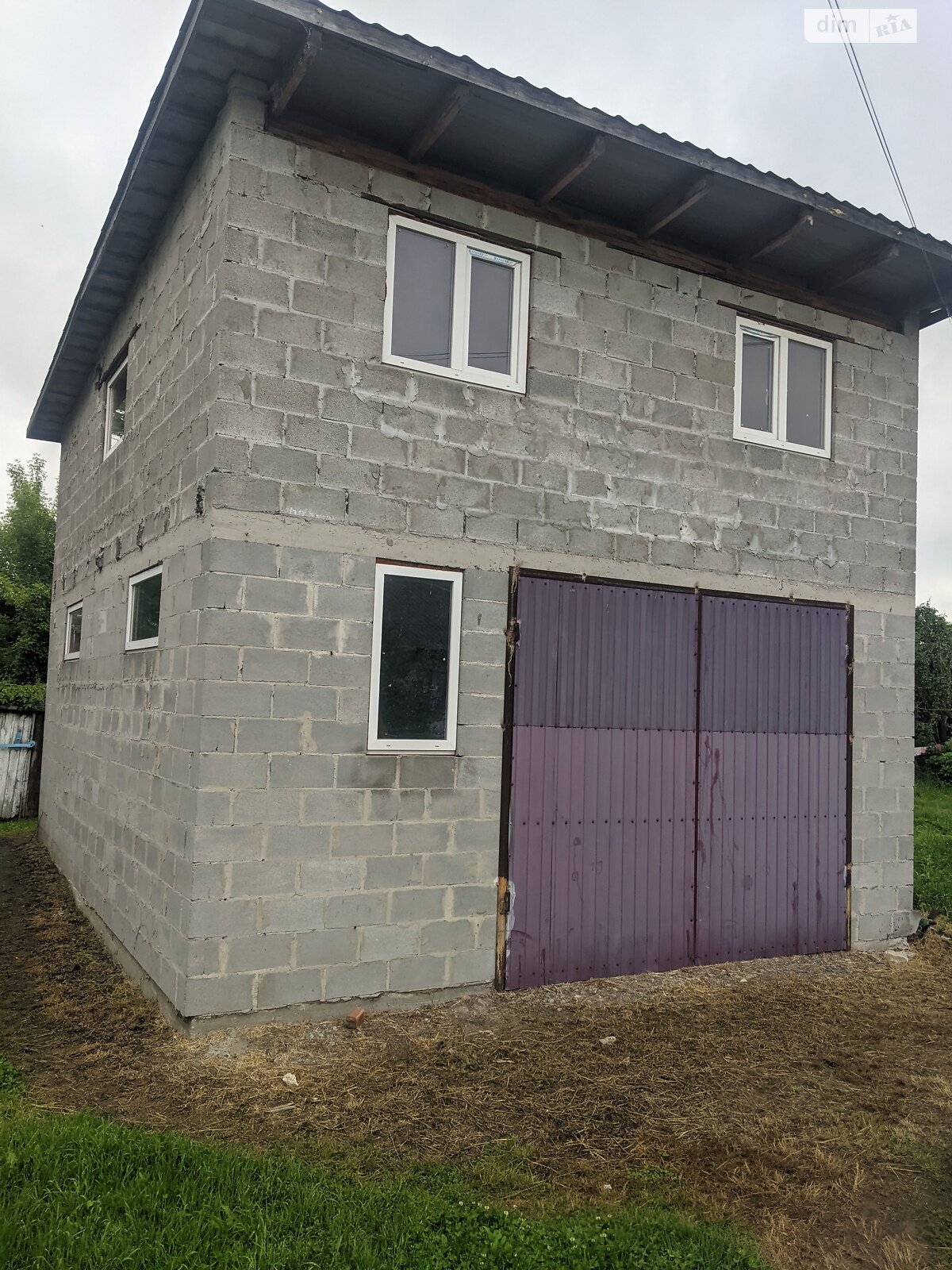 Продажа трехкомнатной квартиры в Дубно, на пер. Железнодорожный 5, кв. 3, фото 1 Продажа трехкомнатной квартиры в Дубно, на пер. Железнодорожный 5, кв. 3, фото 1