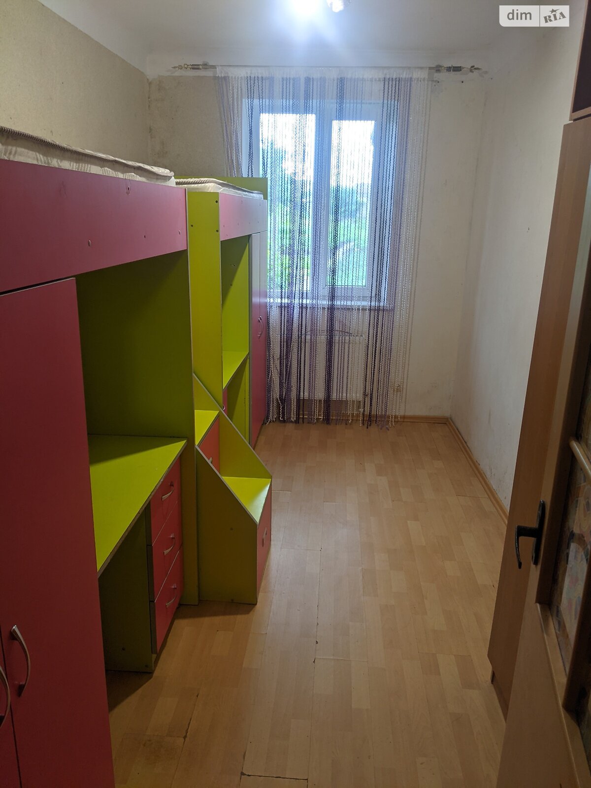 Продажа трехкомнатной квартиры в Дубно, на пер. Железнодорожный 5, кв. 3, фото 1 Продажа трехкомнатной квартиры в Дубно, на пер. Железнодорожный 5, кв. 3, фото 1