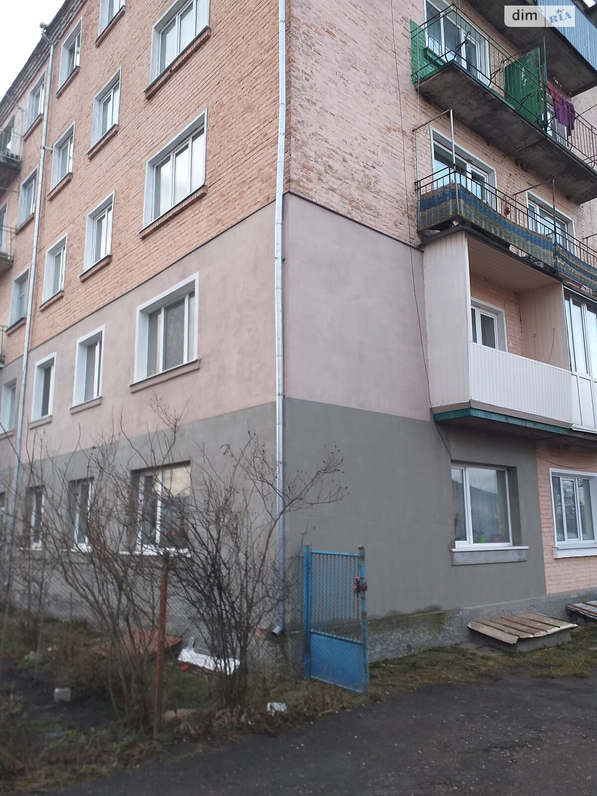 Продажа трехкомнатной квартиры в Дубно, на ул. Заводская 6, фото 1