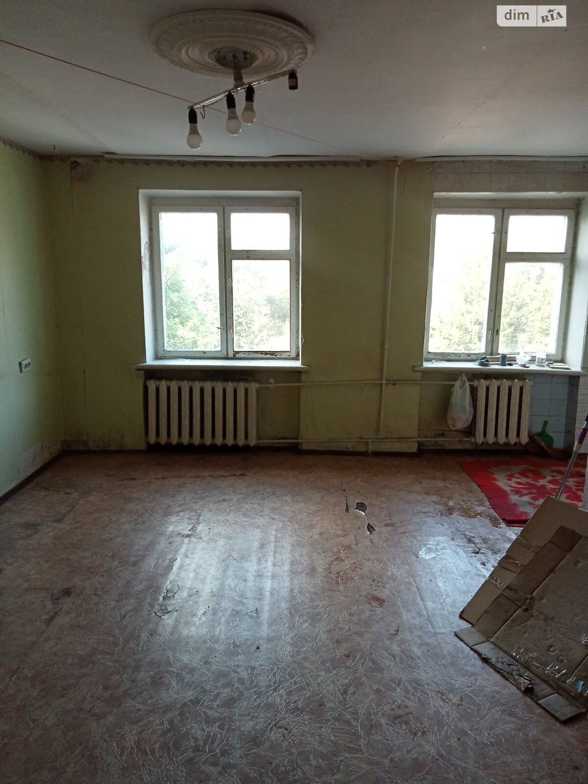 Продажа трехкомнатной квартиры в Дымере, на ул. Бударина 12, фото 1