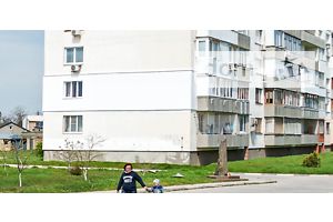 Продажа двухкомнатной квартиры в Евпатории, на Гайдара 62, район Заозерное фото 1