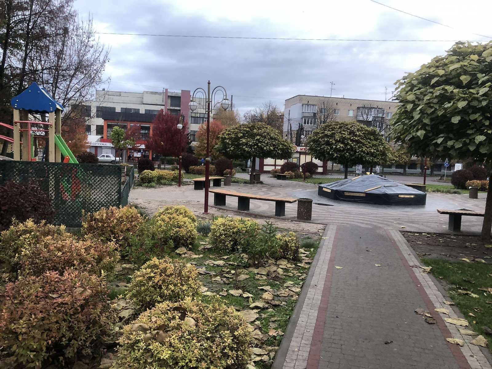 Продаж трикімнатної квартири в Фастові, на пл. Соборна 57, район Фастів фото 1 Продаж трикімнатної квартири в Фастові, на пл. Соборна 57, район Фастів фото 1