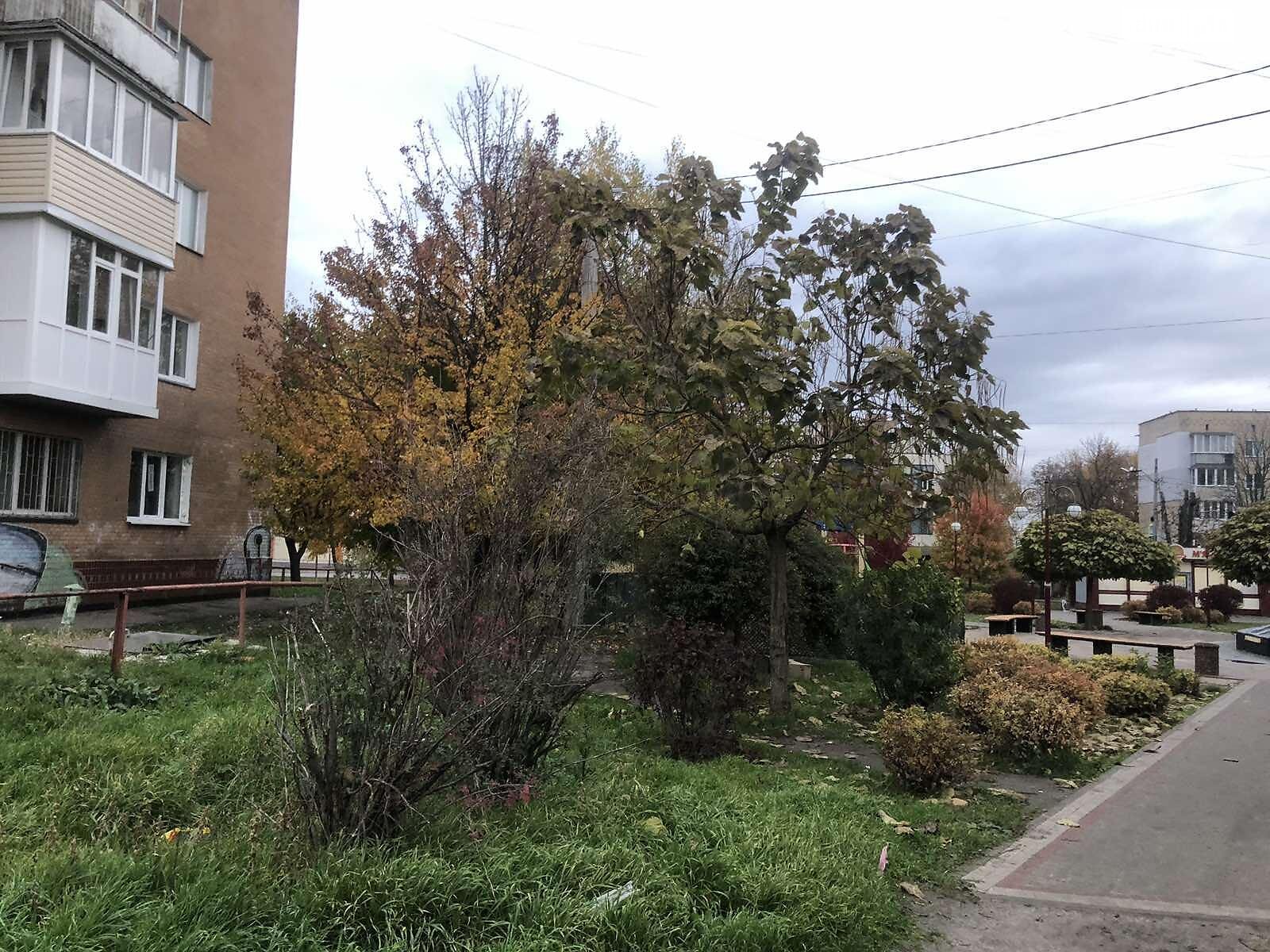 Продаж трикімнатної квартири в Фастові, на пл. Соборна 57, район Фастів фото 1 Продаж трикімнатної квартири в Фастові, на пл. Соборна 57, район Фастів фото 1