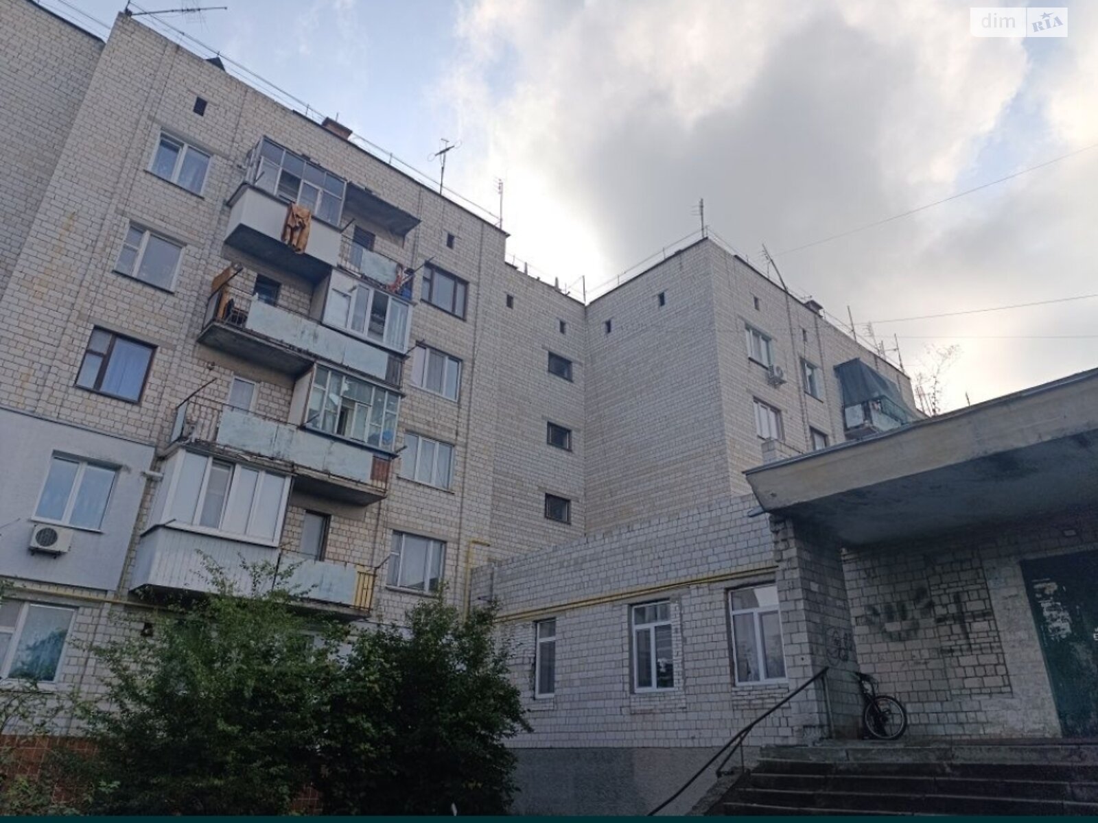 Продаж однокімнатної квартири в Фастові, на вул. Зінченка О. 1, район Фастів фото 1