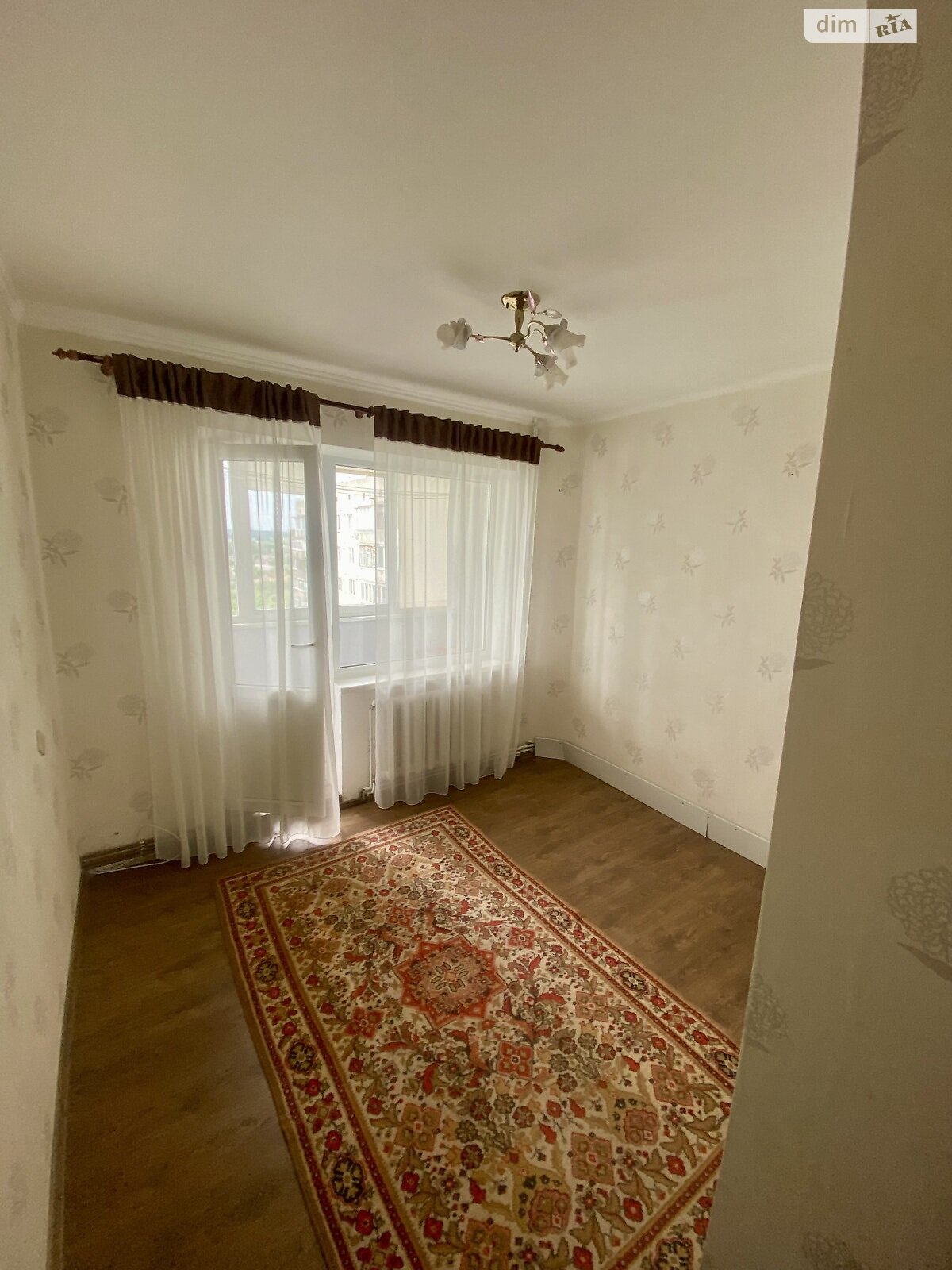Продажа трехкомнатной квартиры в Фастове, на ул. Героев Танкистов, фото 1 Продажа трехкомнатной квартиры в Фастове, на ул. Героев Танкистов, фото 1