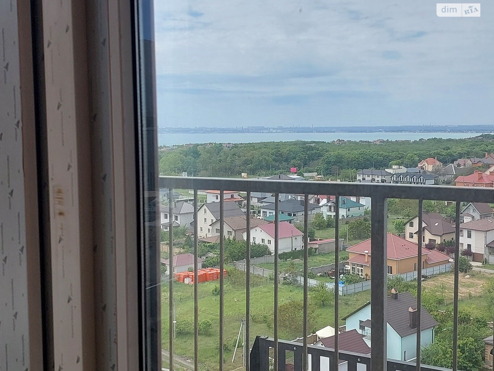 Продажа двухкомнатной квартиры в Фонтанке, на ул. Чехова 1, фото 1 Продажа двухкомнатной квартиры в Фонтанке, на ул. Чехова 1, фото 1