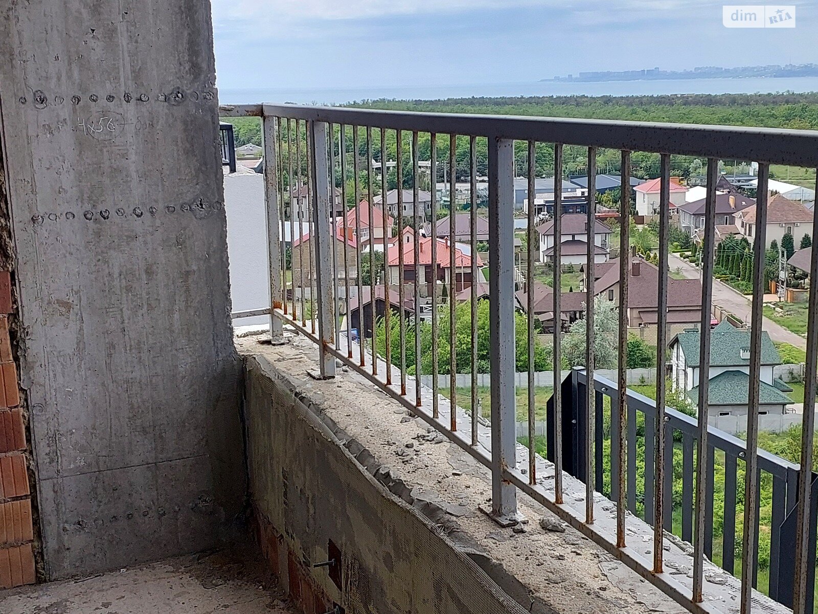 Продажа двухкомнатной квартиры в Фонтанке, на ул. Чехова 1, фото 1 Продажа двухкомнатной квартиры в Фонтанке, на ул. Чехова 1, фото 1