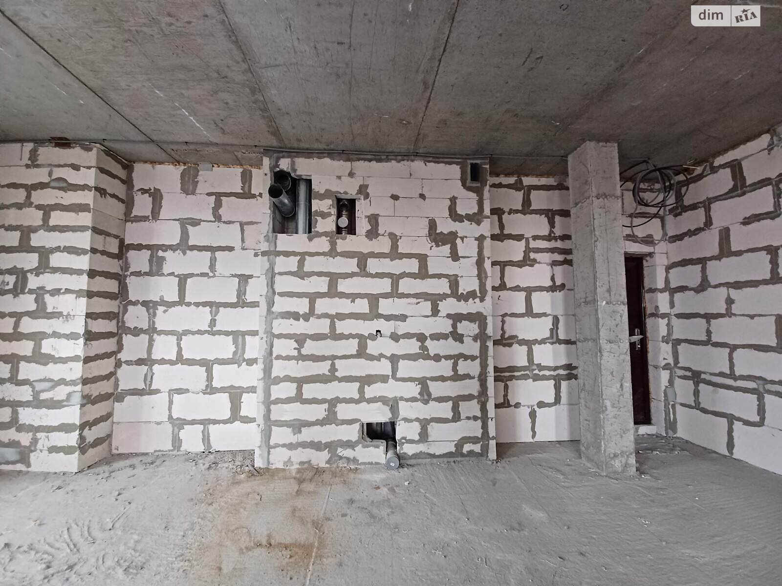 Продажа трехкомнатной квартиры в Фонтанке, на ул. Греческая 2, фото 1 Продажа трехкомнатной квартиры в Фонтанке, на ул. Греческая 2, фото 1