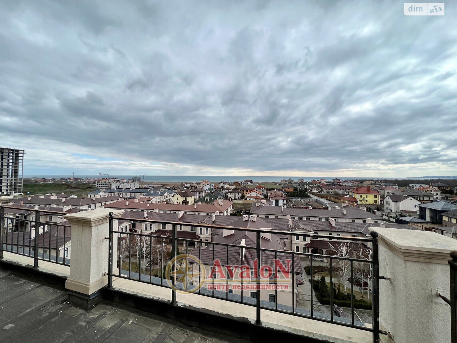 Продажа трехкомнатной квартиры в Фонтанке, на пер. Майский 6, фото 1 Продажа трехкомнатной квартиры в Фонтанке, на пер. Майский 6, фото 1