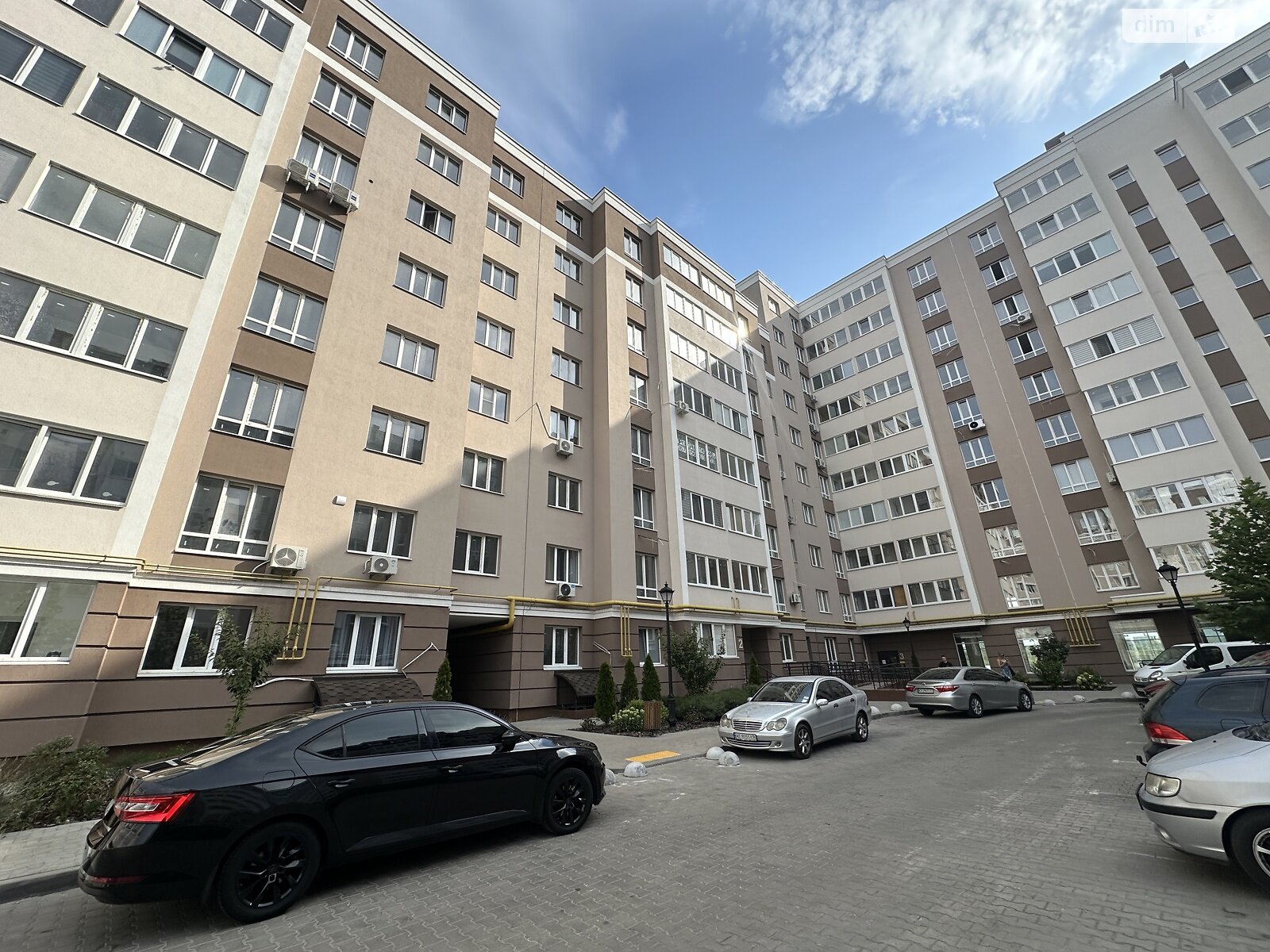 Продажа трехкомнатной квартиры в Гатном, на бул. Приозёрный, фото 1 Продажа трехкомнатной квартиры в Гатном, на бул. Приозёрный, фото 1