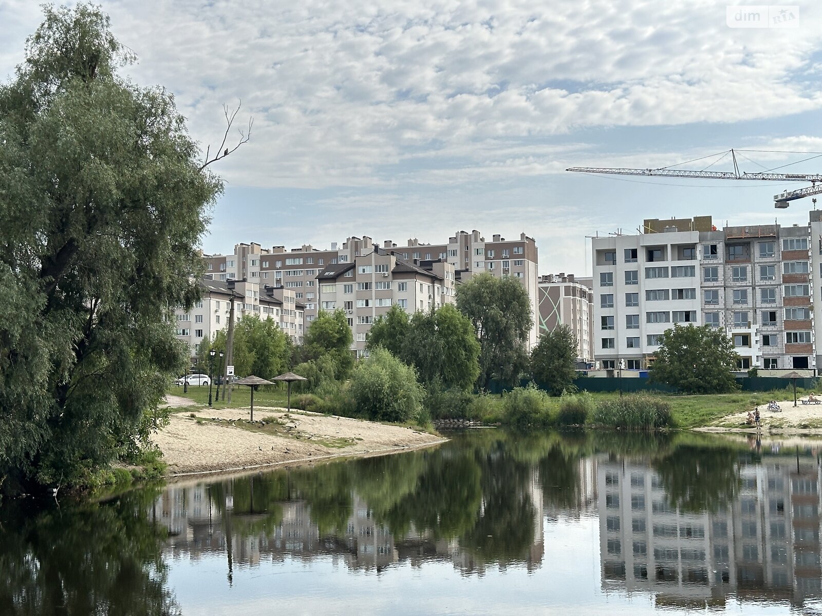 Продажа трехкомнатной квартиры в Гатном, на бул. Приозёрный, фото 1 Продажа трехкомнатной квартиры в Гатном, на бул. Приозёрный, фото 1