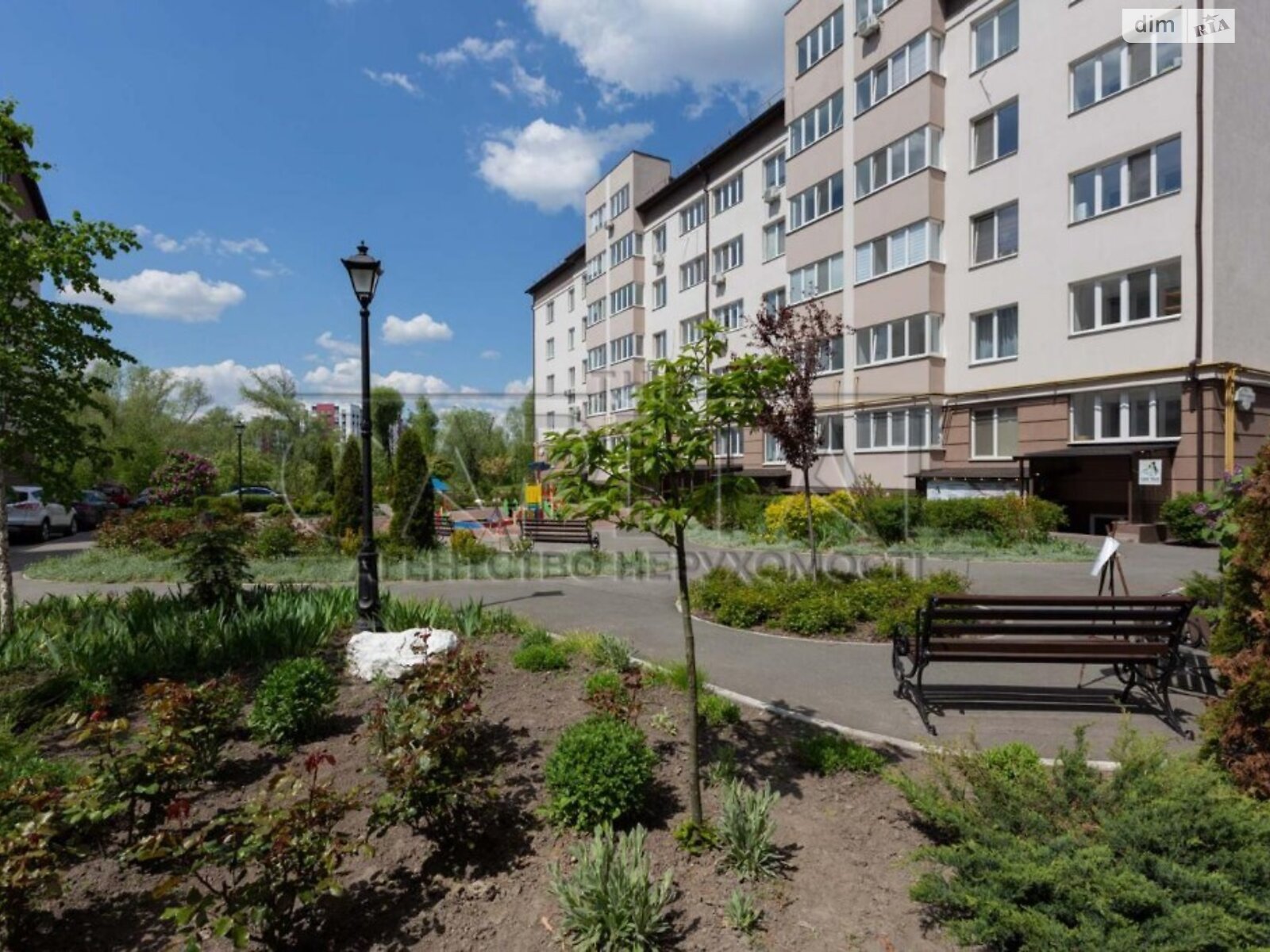 Продаж трикімнатної квартири в Гатне, на вул. Свободи, фото 1 Продаж трикімнатної квартири в Гатне, на вул. Свободи, фото 1