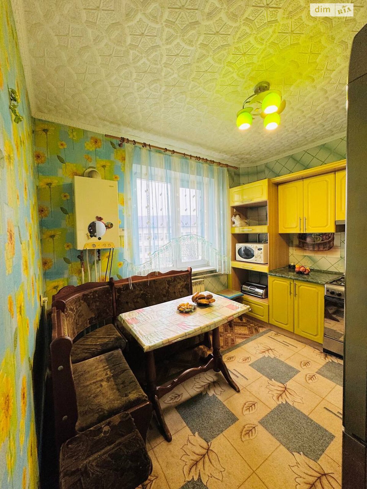 Продажа трехкомнатной квартиры в Гавриловке, на ул. Садовая 6, фото 1 Продажа трехкомнатной квартиры в Гавриловке, на ул. Садовая 6, фото 1