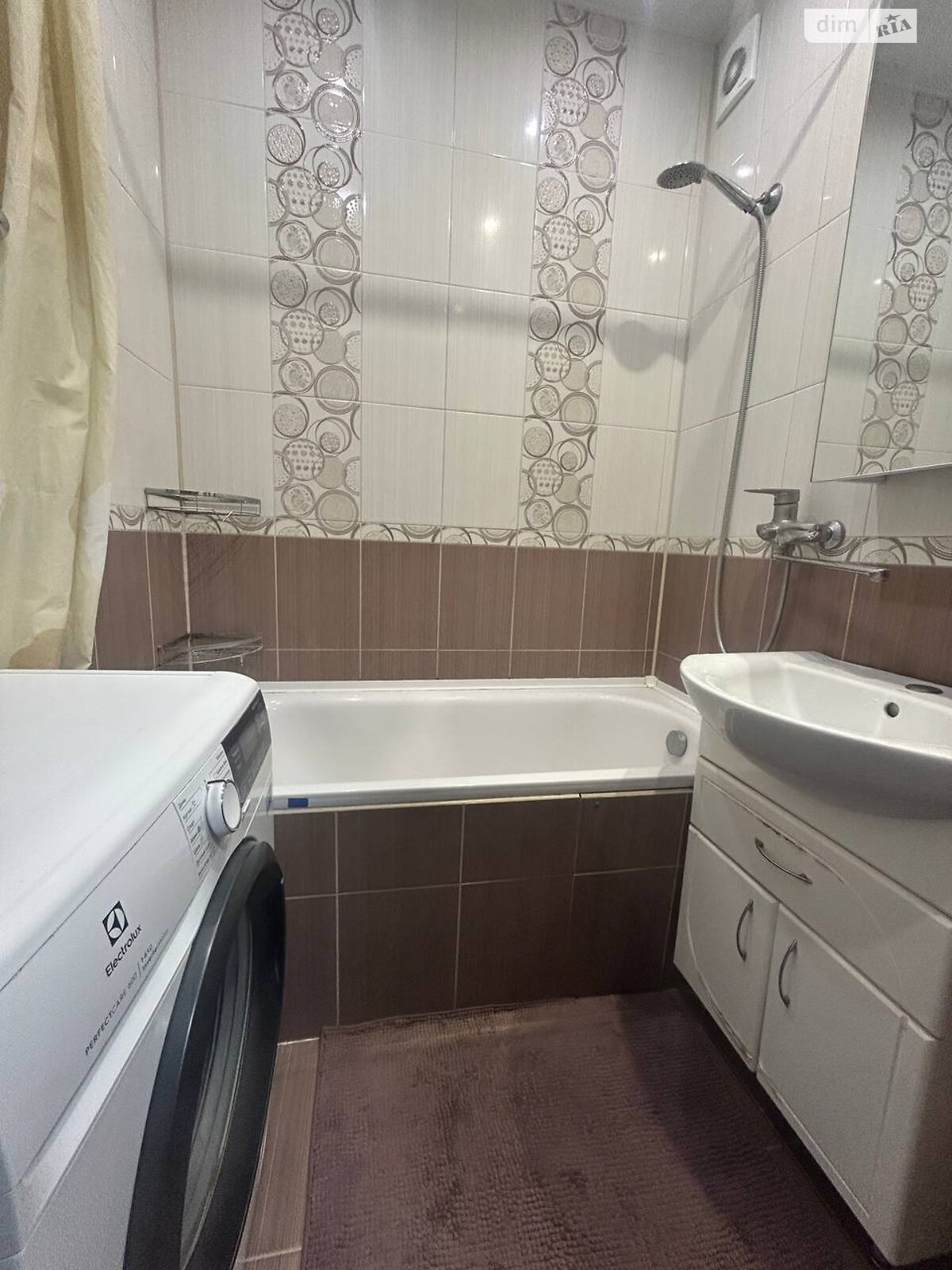 Продажа четырехкомнатной квартиры в Гавриловке, на ул. Садовая 7, кв. 35, фото 1 Продажа четырехкомнатной квартиры в Гавриловке, на ул. Садовая 7, кв. 35, фото 1