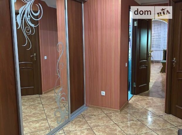 Продажа трехкомнатной квартиры в Гайсине, на 1-го травня район Гайсин фото 1 Продажа трехкомнатной квартиры в Гайсине, на 1-го травня район Гайсин фото 1