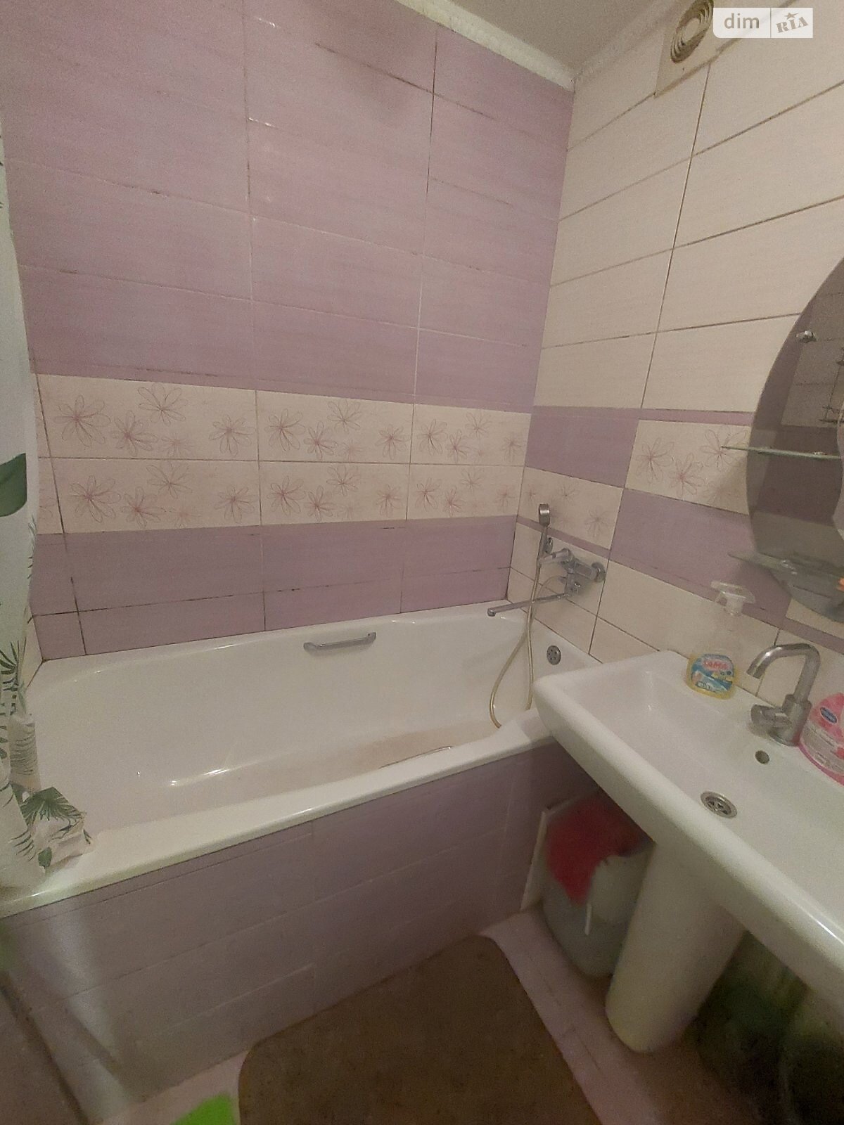 Продажа трехкомнатной квартиры в Глухове, на ул. Циолковского 11, район Глухов фото 1 Продажа трехкомнатной квартиры в Глухове, на ул. Циолковского 11, район Глухов фото 1