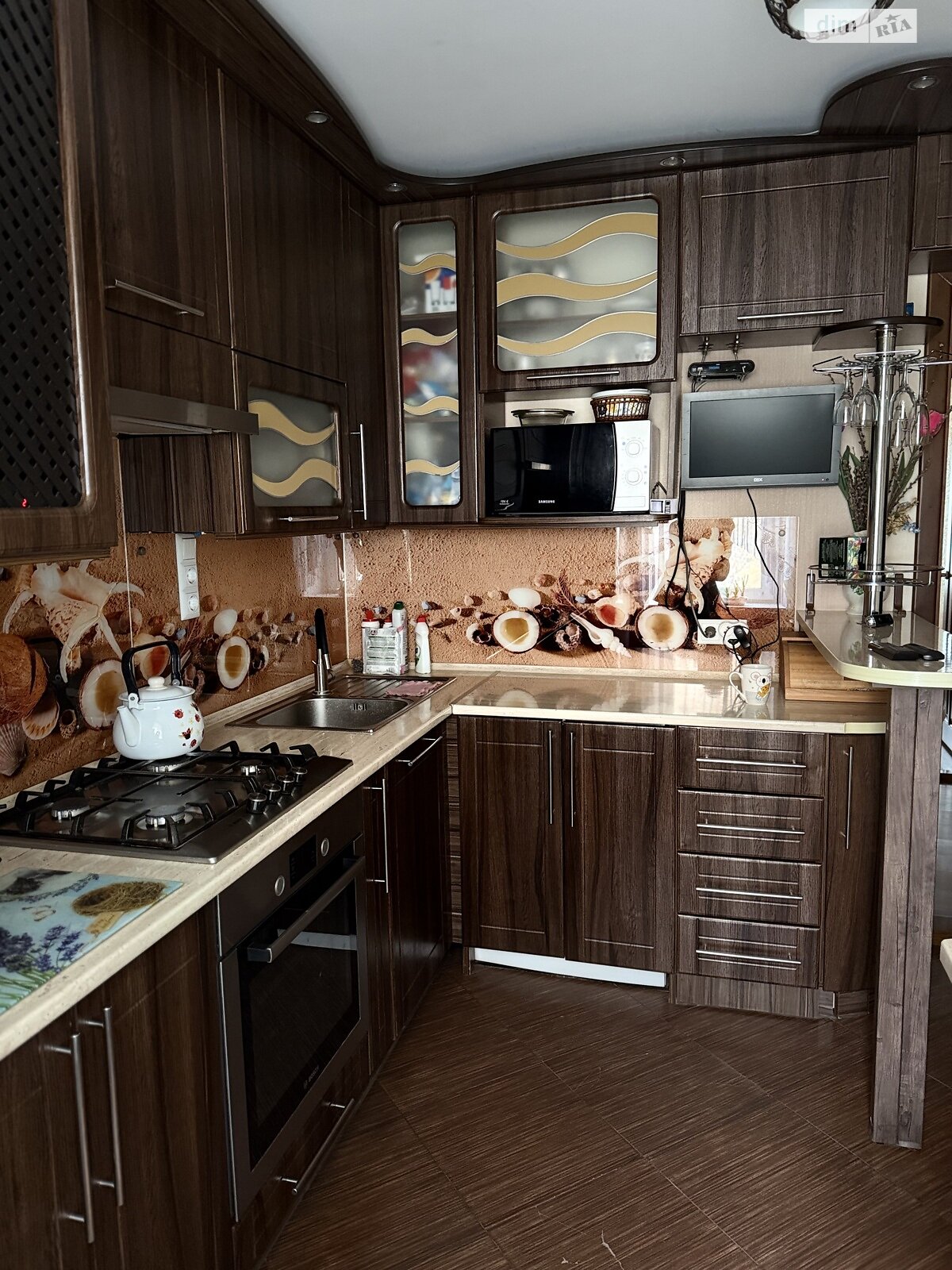 Продаж трикімнатної квартири в Гнівані, на вул. Юності 23, кв. 19, фото 1 Продаж трикімнатної квартири в Гнівані, на вул. Юності 23, кв. 19, фото 1