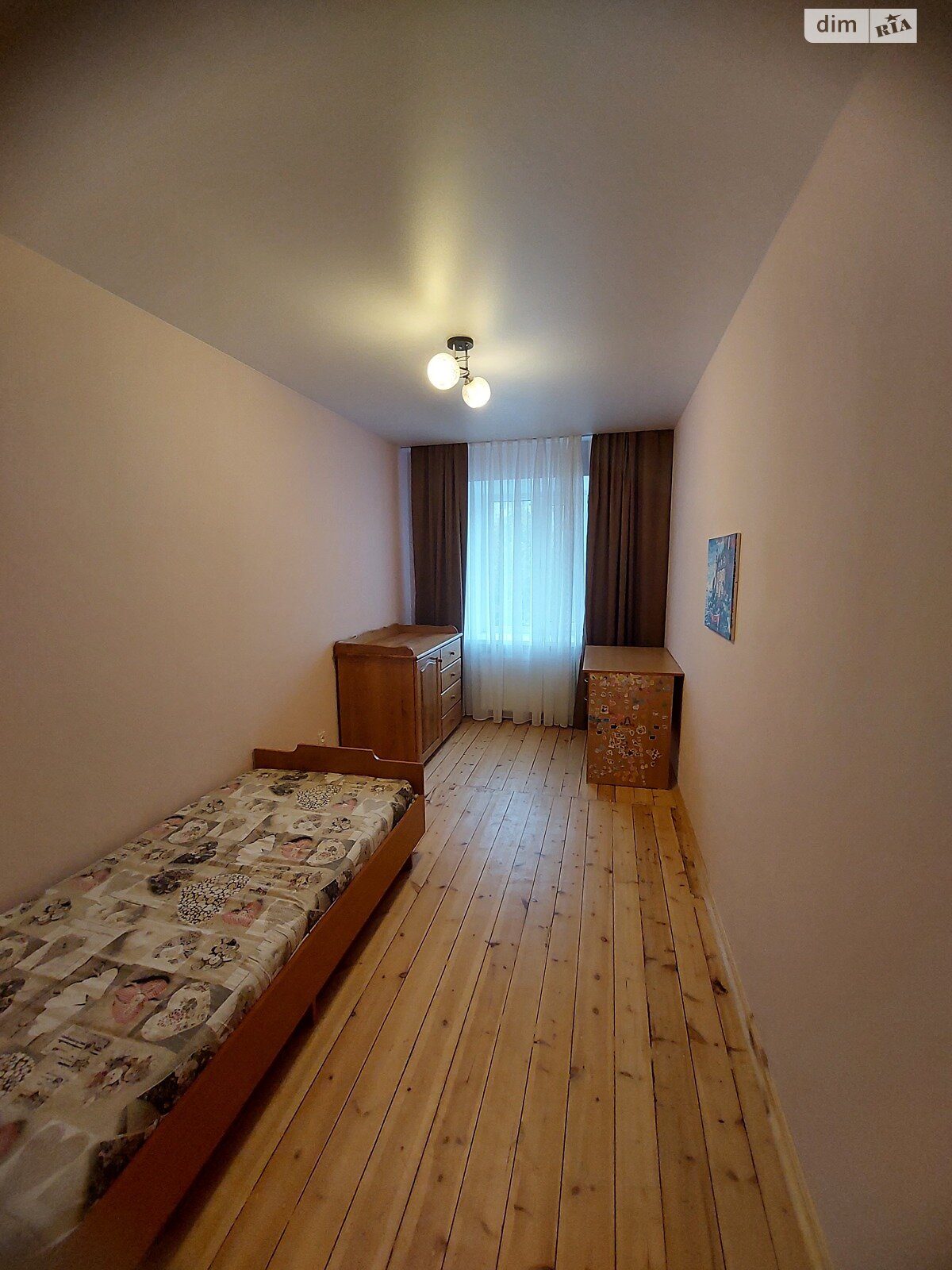 Продажа трехкомнатной квартиры в Гнивани, на ул. Ярослава Мудрого, фото 1 Продажа трехкомнатной квартиры в Гнивани, на ул. Ярослава Мудрого, фото 1