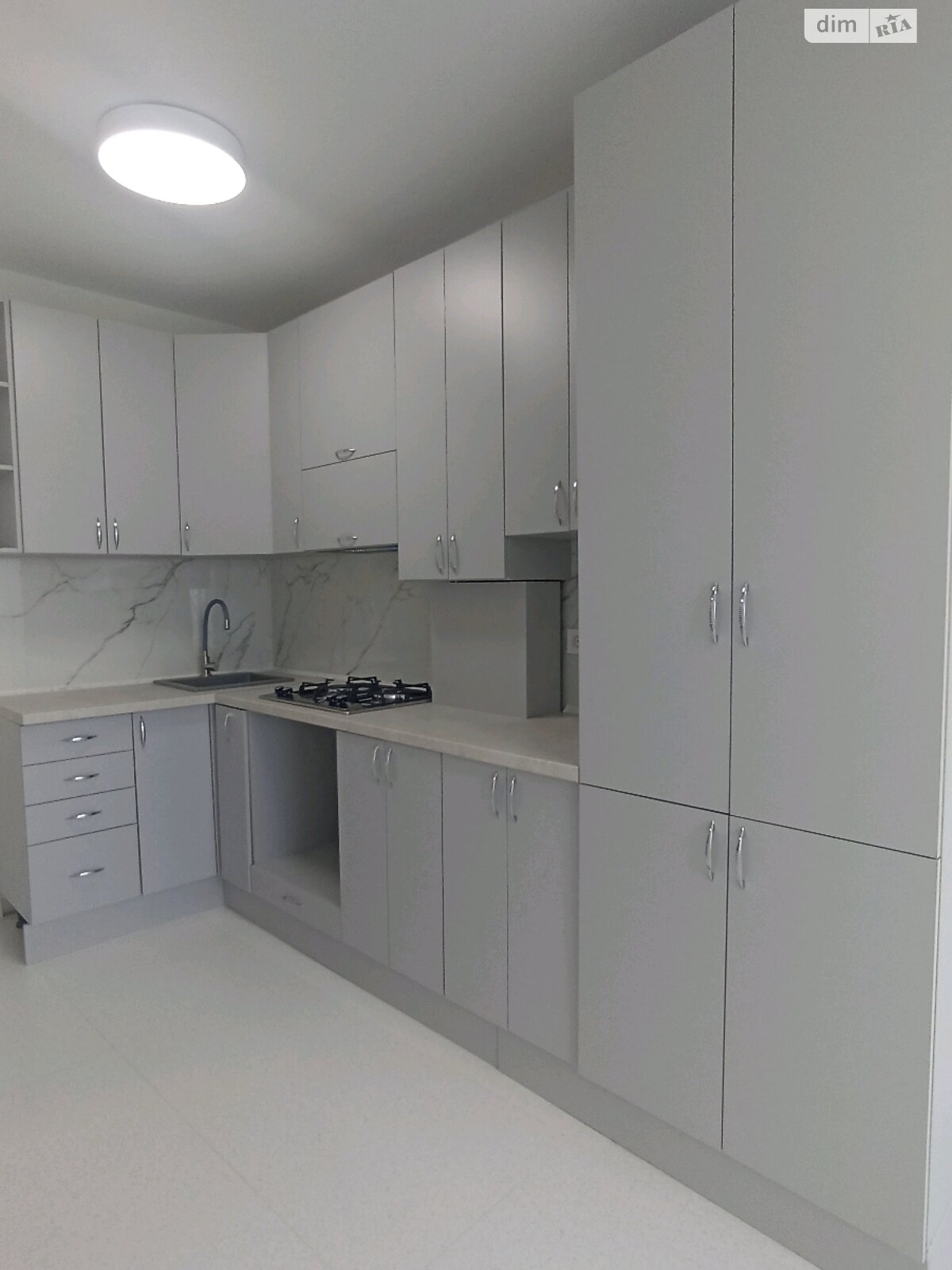 Продаж однокімнатної квартири в Гостомелі, на вул. Остромирська 49В, фото 1 Продаж однокімнатної квартири в Гостомелі, на вул. Остромирська 49В, фото 1